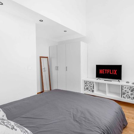 Duomo 7 Minuti Exclusive Apartment Vercelli Милано Екстериор снимка