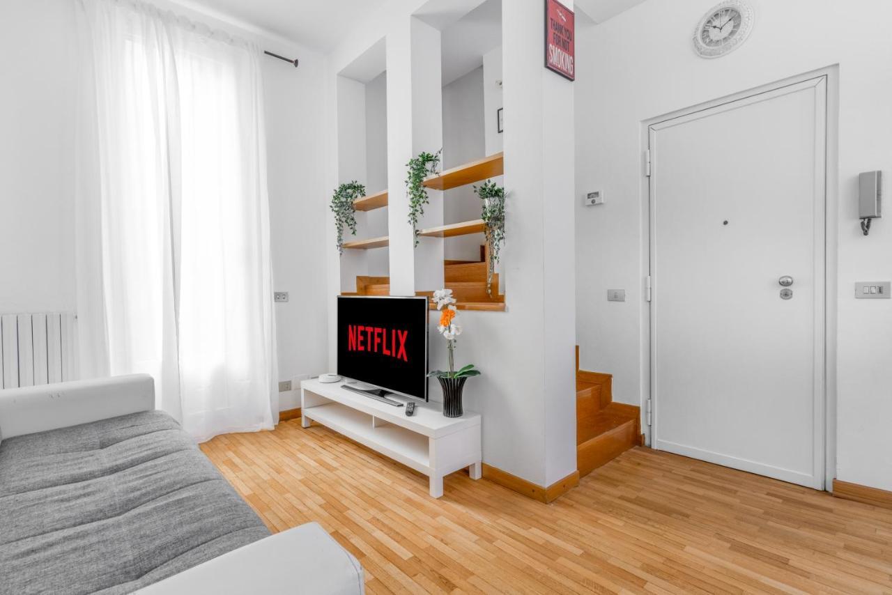 Duomo 7 Minuti Exclusive Apartment Vercelli Милано Екстериор снимка
