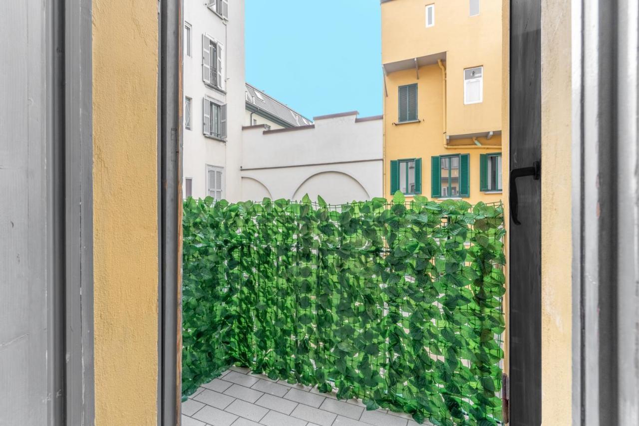 Duomo 7 Minuti Exclusive Apartment Vercelli Милано Екстериор снимка